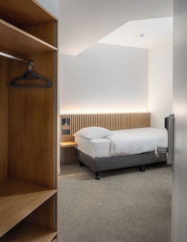 Comfort Single Room