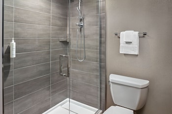 Family Room, 2 Double Beds, Balcony, Pool View