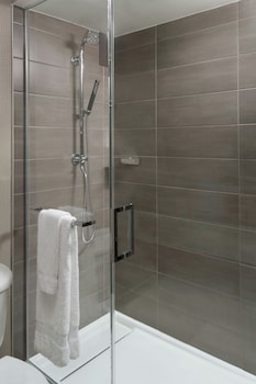 Suite, 1 Queen Bed, Corner