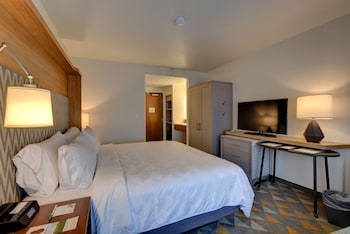 Standard Room, 1 King Bed