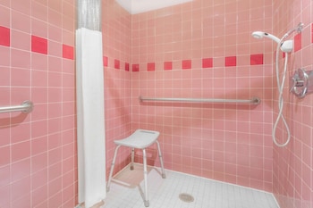 Room, 2 Queen Beds, Accessible, Non Smoking