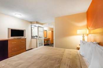 Suite, 1 King Bed, Non Smoking
