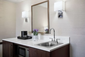 Suite, Two Queen Beds, Accessible