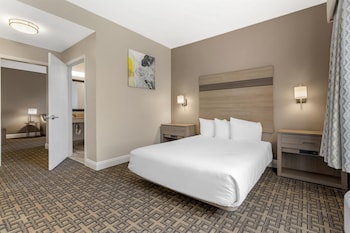 Suite, 1 Queen Bed, Accessible, Non Smoking