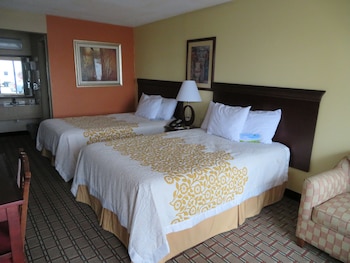Basic Double Room, Multiple Beds