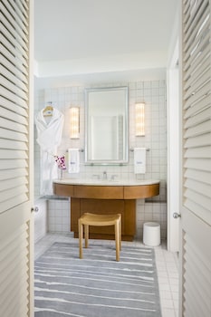 Room, 1 King Bed, Oceanfront