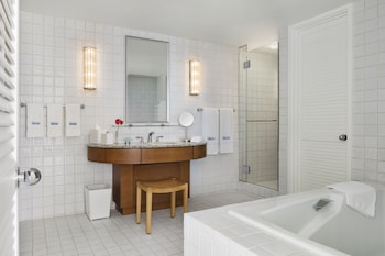 Junior Suite, Garden View