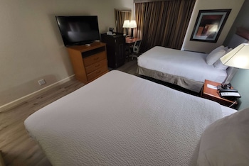 Room, 2 Queen Beds, Accessible, Non Smoking (Mobility,Roll-In Shower)
