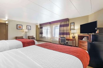 Standard Room with 2 Queen Beds - Non-Smoking