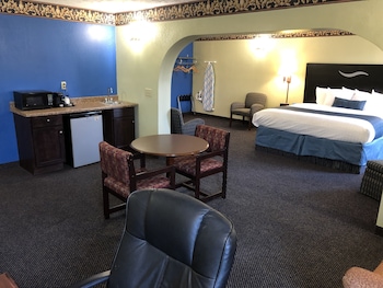 Luxury Suite, 1 King Bed, Non Smoking