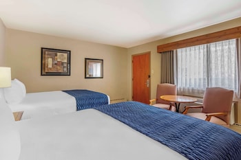 Standard Room, 2 Queen Beds, Non Smoking, Refrigerator & Microwave (Small Room)