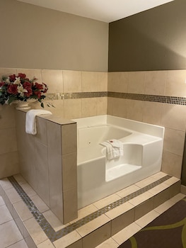 Studio Suite, 1 King Bed, Non Smoking