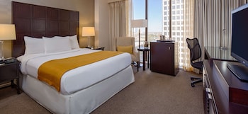 King Bed Corner Room Non Smoking