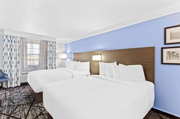 Standard Room, 2 Queen Beds, Non Smoking