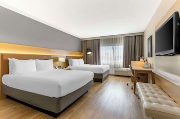 Room, 2 Queen Beds, Non Smoking