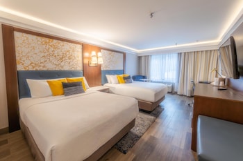 Standard Room, 2 Queen Beds, Non Smoking, Refrigerator & Microwave