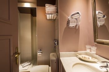 Standard Room (Wine tasting included)