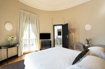 Rotunda Room (Wine tasting included)