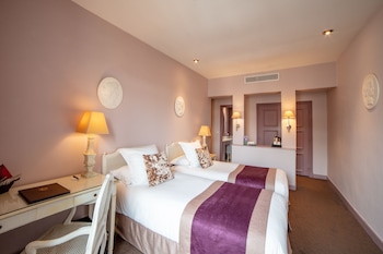 Executive Room (Wine tasting included)