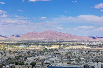 Marra Style Queens Mountain View