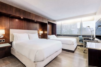 Deluxe Room, Multiple Beds, Garden View