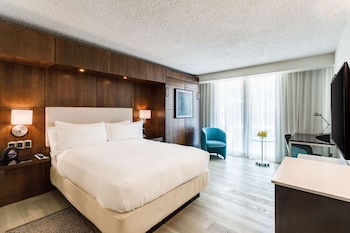 Deluxe Room, Multiple Beds, Balcony