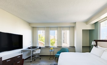 Room, 1 King Bed, Tower