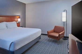 Suite, 1 Bedroom, Courtyard View (Mobility Accessible, Tub)