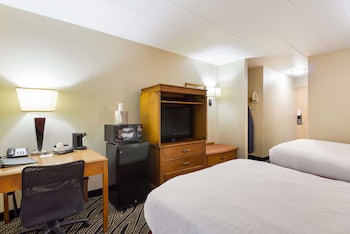 Standard Room, 2 Double Beds, Non Smoking, Refrigerator & Microwave (Pet Friendly)