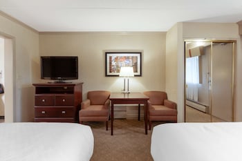 Standard Room, 2 Queen Beds, Non Smoking, Refrigerator