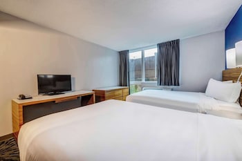 Standard Room, 2 Double Beds, Non Smoking