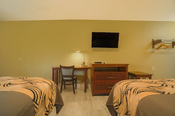 Double Room, 2 Queen Beds