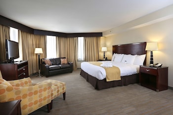 Room, 1 King Bed, Accessible (Mobility & Hearing, Roll-in Shower)