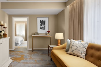 Caroline Astor Suite