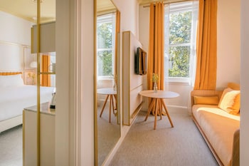Junior Suite (2AD+1CH)