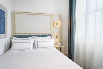 Room (Cosy)