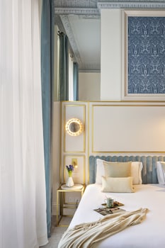 Room (Cosy)