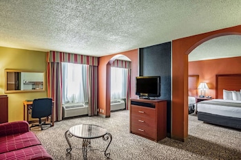 Suite, Multiple Beds, Accessible, Non Smoking