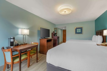 Standard Room, 2 Queen Beds, Non Smoking, Refrigerator & Microwave
