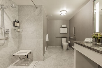 Deluxe Double Room, 2 Double Beds, Non Smoking (Roll-In Shower, Hearing Accessible)