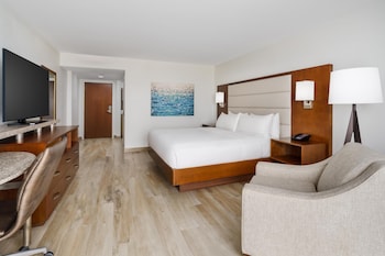 Room, 1 King Bed, Balcony (Gulf View)