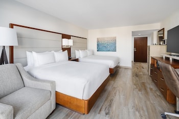 Room, 2 Queen Beds, Accessible, Balcony (Gulf View, Roll in Shower)