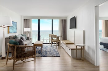 Junior Suite, 1 King Bed, Balcony (Gulf View)