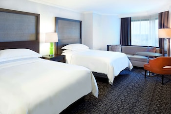 Room, 2 Double Beds, Accessible, Bathtub