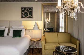 Junior Suite, 1 King Bed