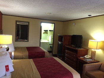 Standard Room, 2 Double Beds, Non Smoking