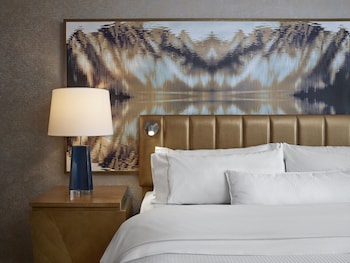 Deluxe Suite, 1 King Bed