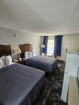 Standard Room, 2 Double Beds, Non Smoking