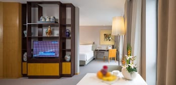 Residence Suite (Jinling Tower)