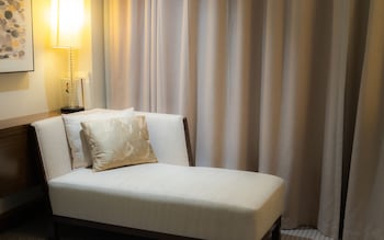 Jinling Tower Classic Deluxe Room(Twin)